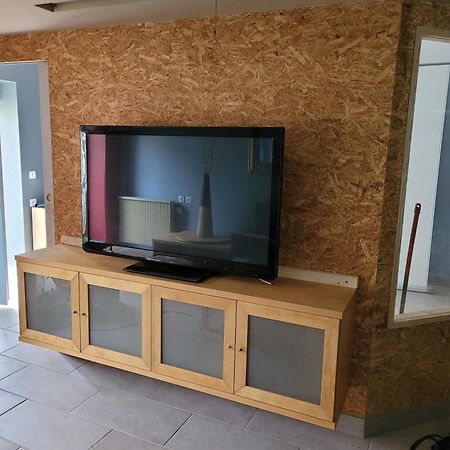 Charmant Appartement Charency-Vezin Buitenkant foto